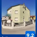Vikendica Posesi Medulin